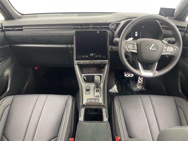 Lexus LBX 2
