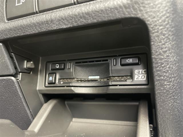Lexus LBX 9