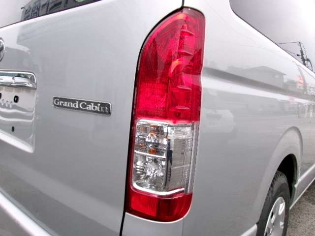 Toyota Hiace 11