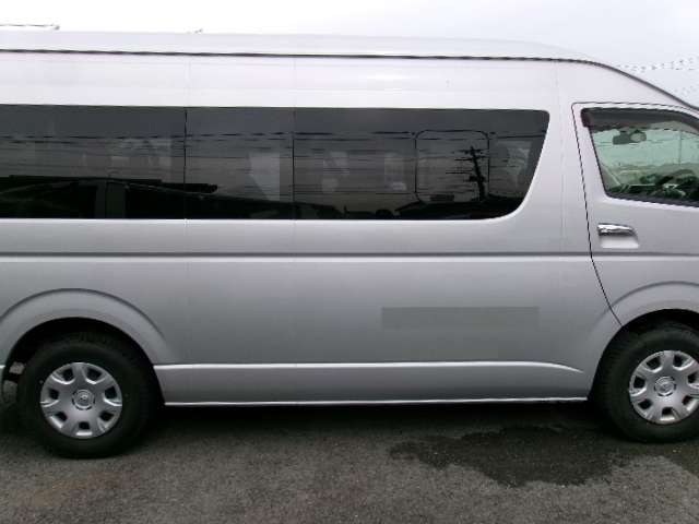 Toyota Hiace 12