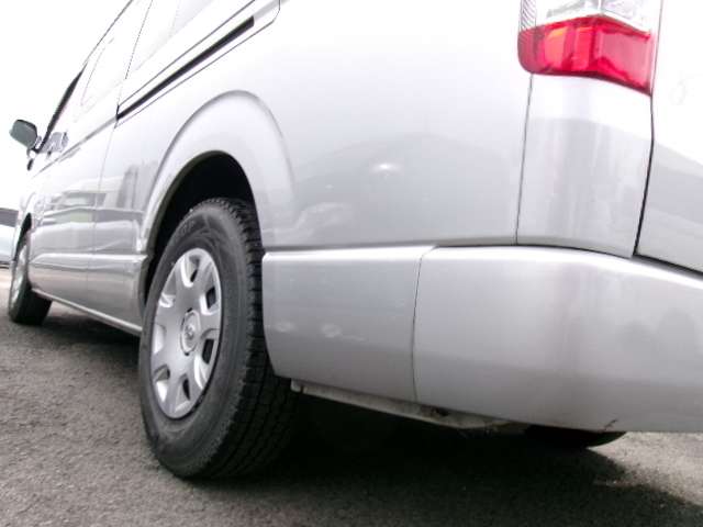 Toyota Hiace 7