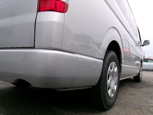 Toyota Hiace 8