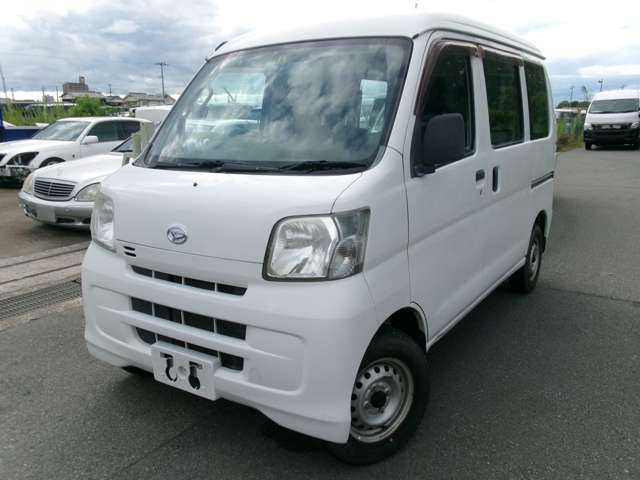 Daihatsu Hijet Cargo 3
