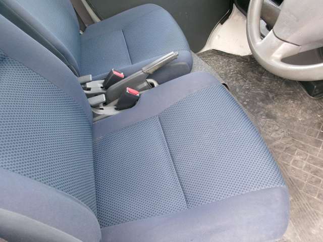 Daihatsu Hijet Cargo 8