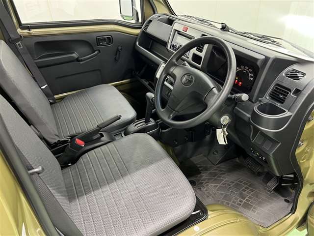 Toyota Pixis Truck 10