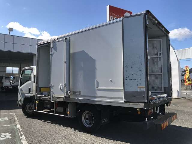 Isuzu Elf 11
