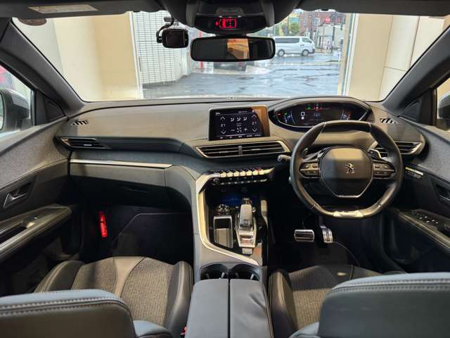 Peugeot 3008 5