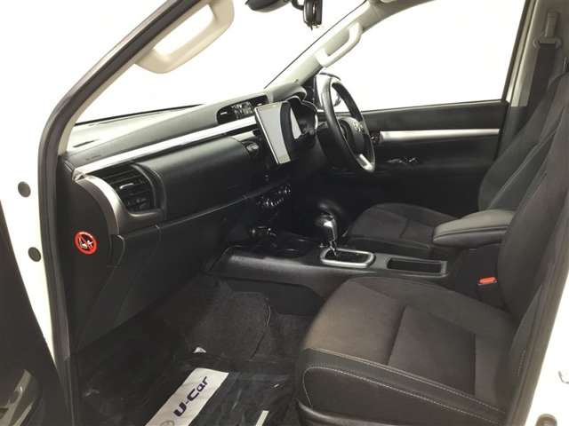 Toyota Hilux 11