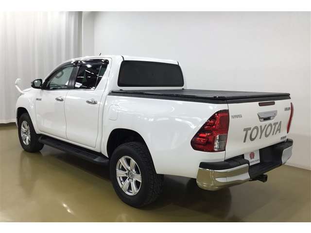 Toyota Hilux 6