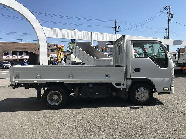 Isuzu Elf 8