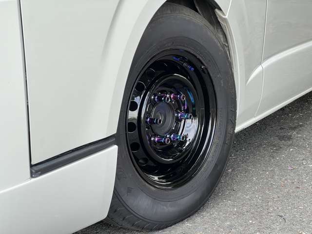 Toyota Hiace Van 9