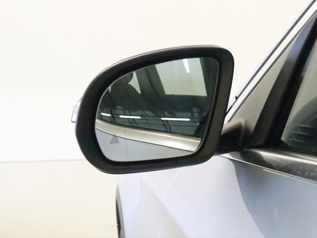 Mercedes-Benz GLC 8