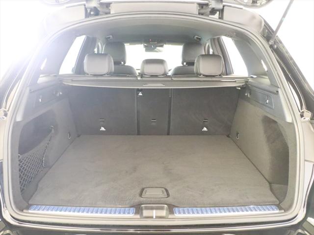 Mercedes-Benz GLC 10