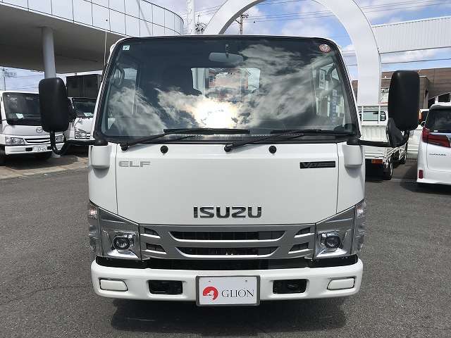 Isuzu Elf 2