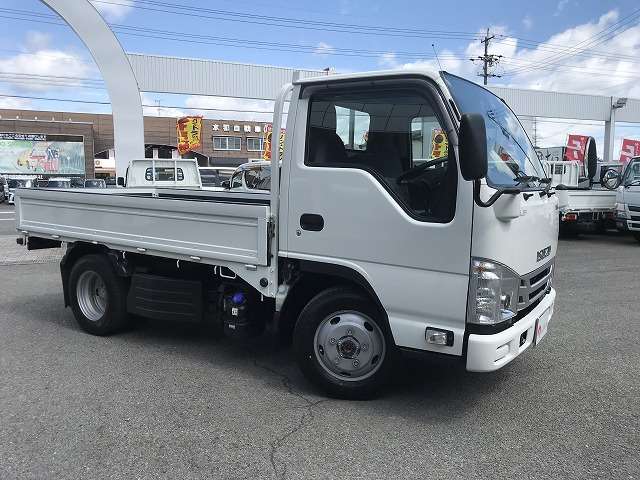 Isuzu Elf 3