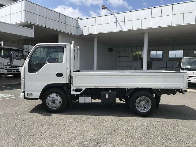Isuzu Elf 7