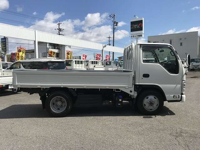 Isuzu Elf 8