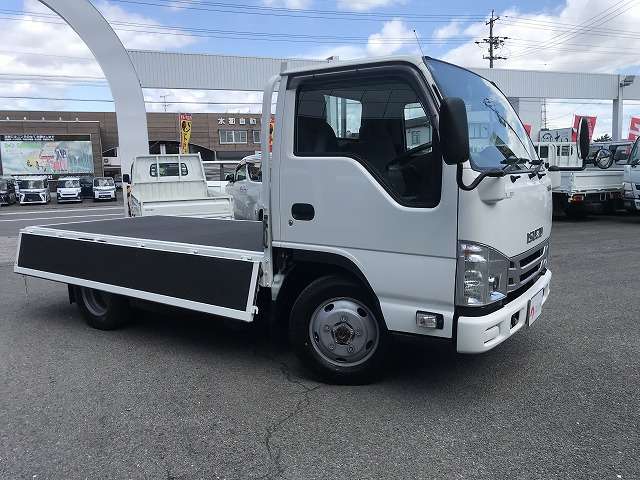 Isuzu Elf 10