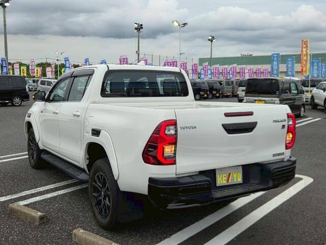 Toyota Hilux 11