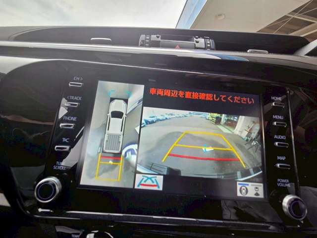 Toyota Hilux 2