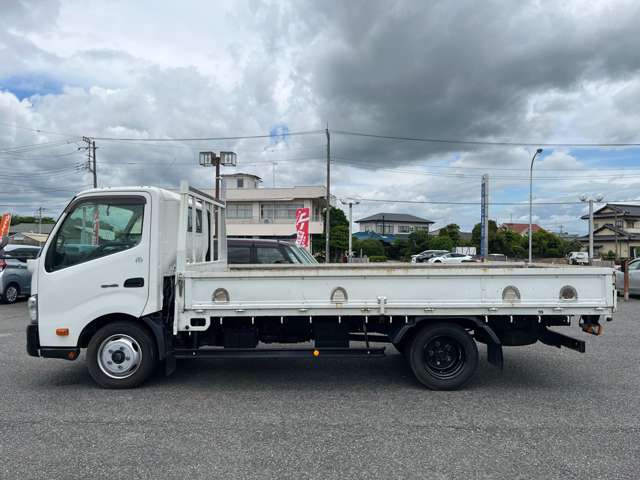 Hino Dutro 6