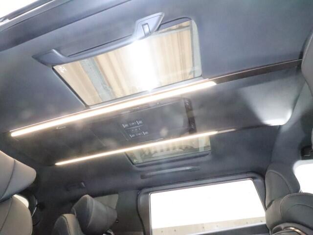 Toyota Alphard 11