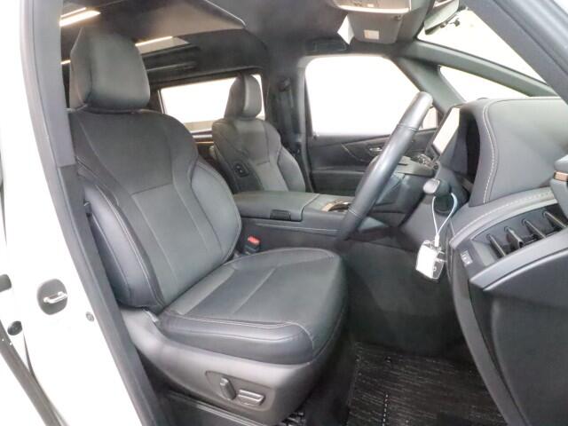 Toyota Alphard 5