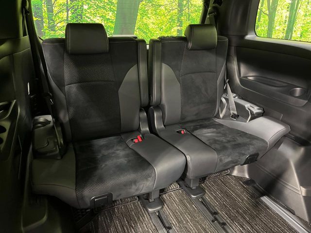 Toyota Alphard 11