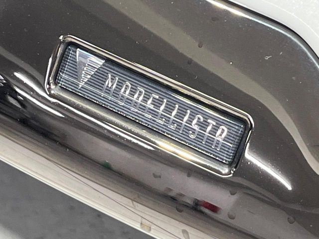 Toyota Alphard 4