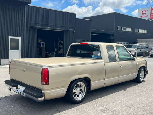Chevrolet C1500 11