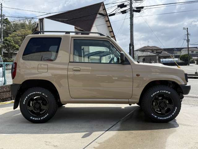 Mitsubishi Pajero Mini 7