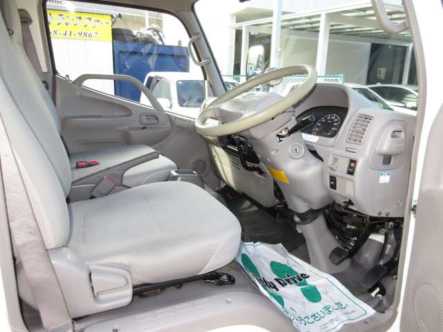 Hino Dutro 10