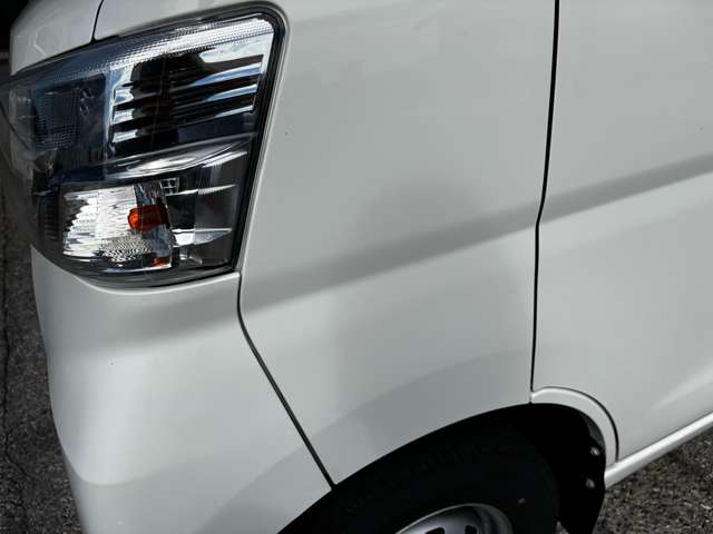 Daihatsu Hijet Cargo 12