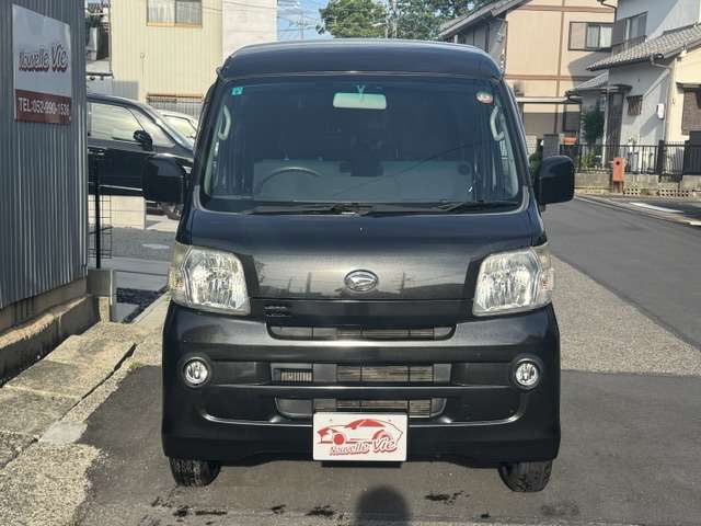Daihatsu Hijet Cargo 2