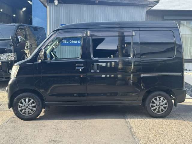 Daihatsu Hijet Cargo 4