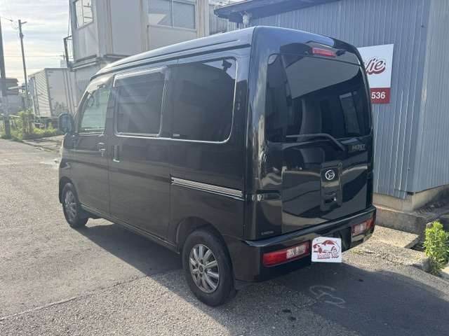 Daihatsu Hijet Cargo 5
