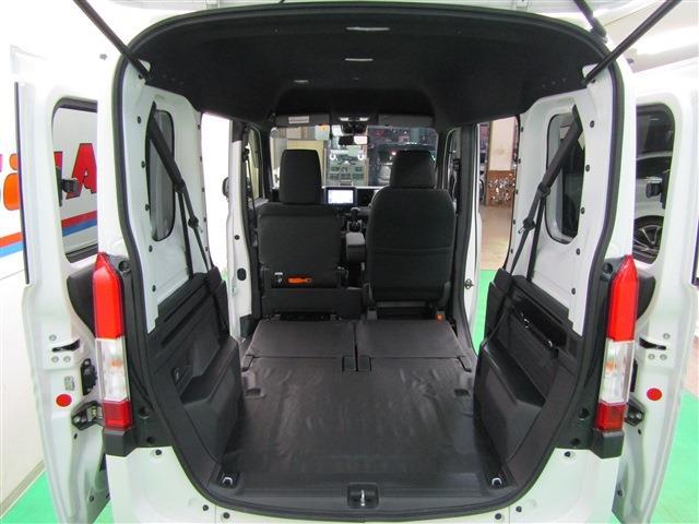 Honda N-VAN 11