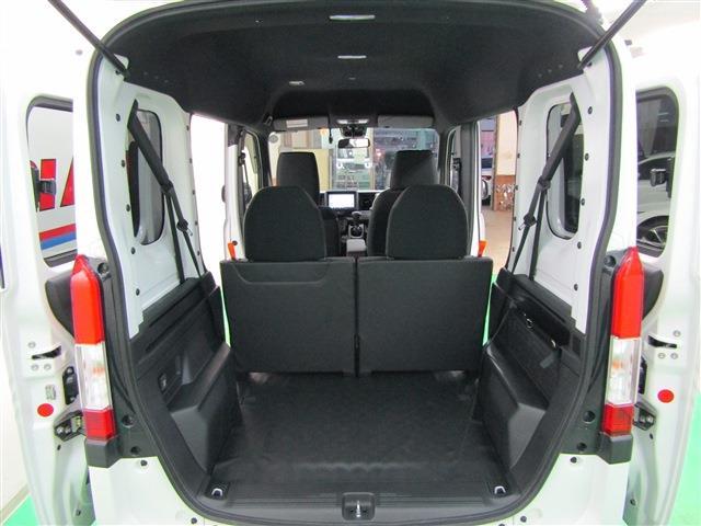 Honda N-VAN 9