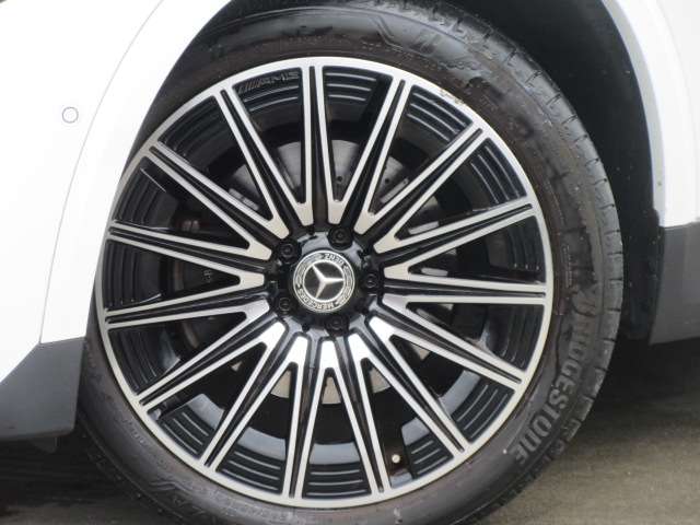 Mercedes-Benz GLA-Class 7