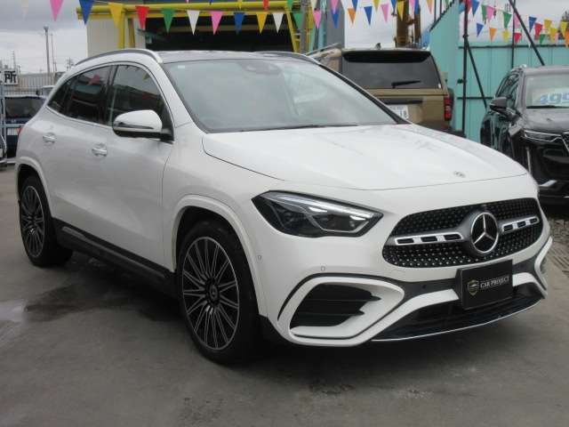 Mercedes-Benz GLA-Class 8