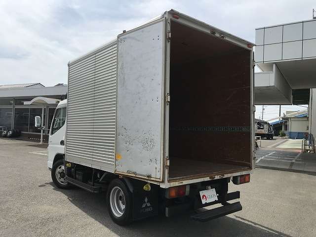 Mitsubishi Fuso Canter 11