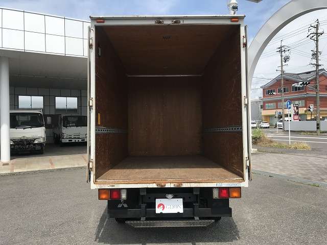 Mitsubishi Fuso Canter 12