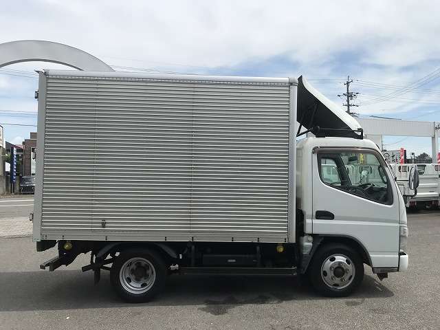 Mitsubishi Fuso Canter 8