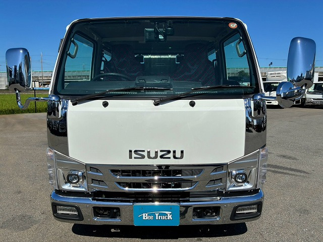 Isuzu Elf 10