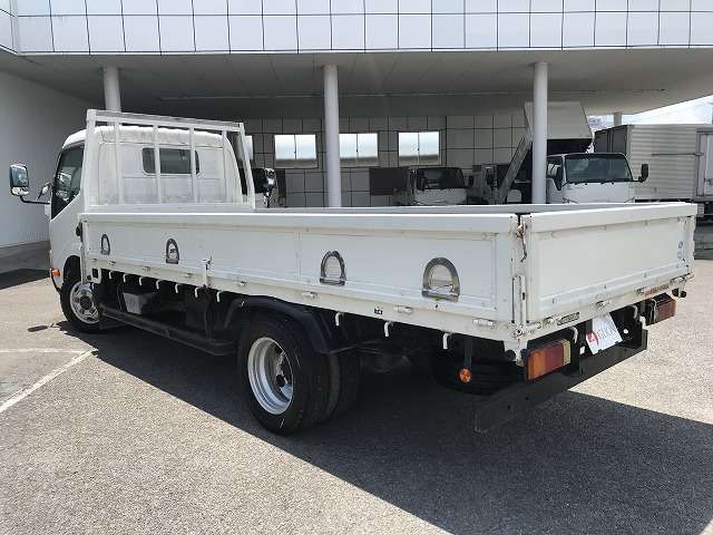 Hino Dutro 6