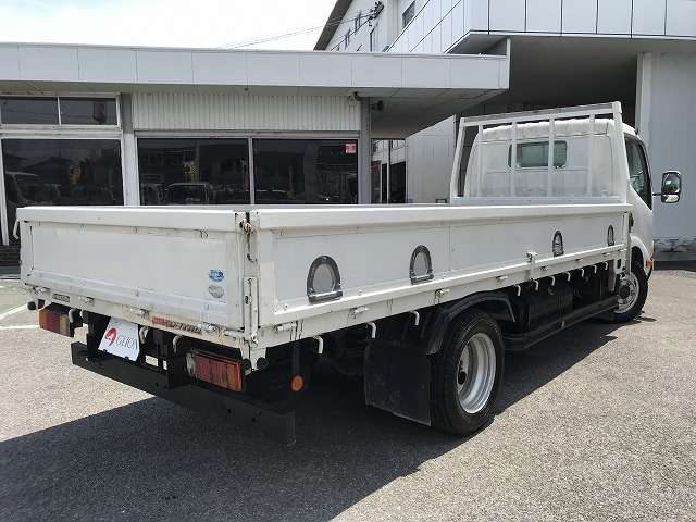Hino Dutro 8