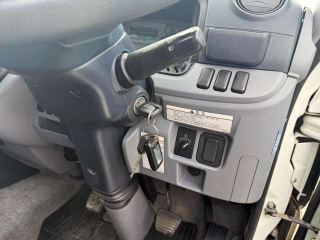 Mitsubishi Fuso Canter 12