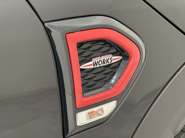 MINI Crossover 6