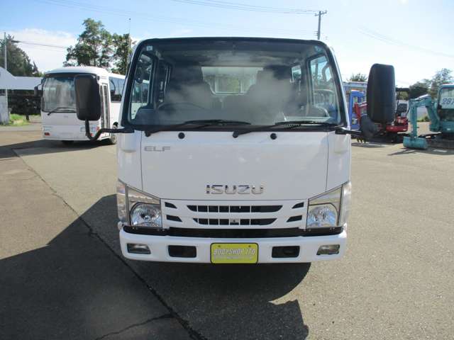 Isuzu Elf 2
