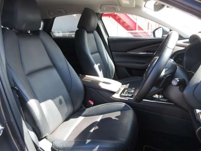 Mazda CX-30 10